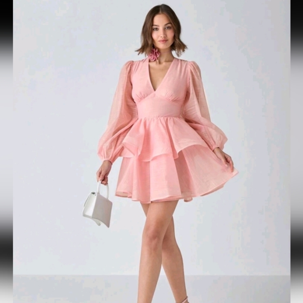 Spring/Summer Romantic  Women's Solid Color V-Neck Layered Elegant Puff